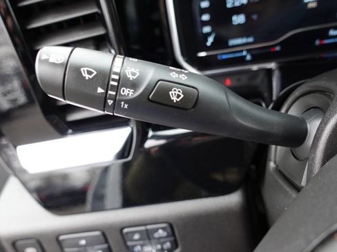 Used 2024 GMC Sierra 2500 SLE image 55