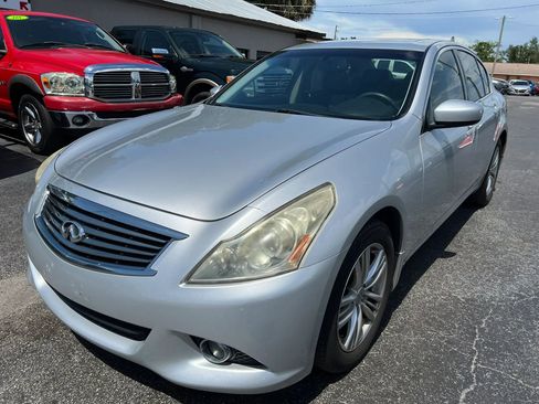Used 2013 INFINITI G37 x Sedan w/ Premium Pkg AWD/4WD image 2