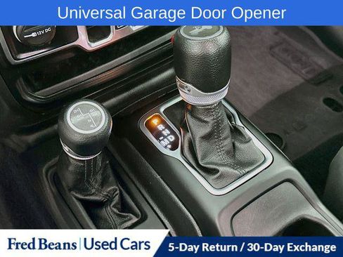 Certified 2023 Jeep Wrangler Unlimited w/ Sun & Screen Package AWD/4WD image 24