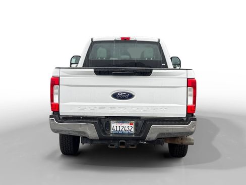 Used 2019 Ford F250 XL w/ XL Value Package image 4
