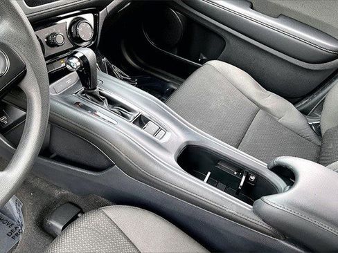 Certified 2019 Honda HR-V LX image 16