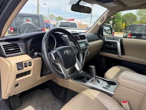 Used 2011 Toyota 4Runner SR5 image 10