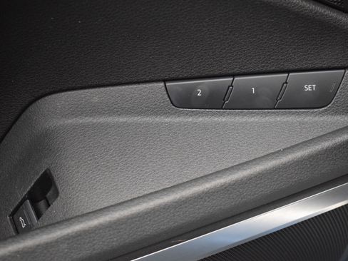 Used 2019 Audi e-tron Premium Plus AWD/4WD image 20
