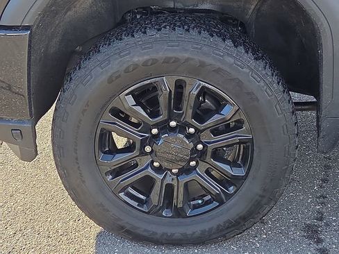 Used 2023 GMC Sierra 3500 Denali w/ Denali Black Diamond Edition image 33