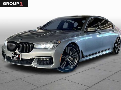 Used 2019 BMW 740i w/ M Sport Package image 1