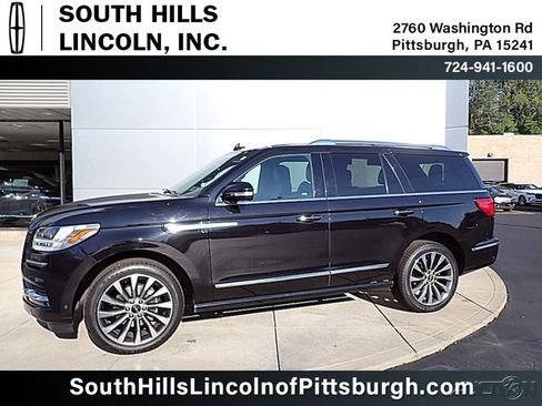 Used 2020 Lincoln Navigator Reserve image 1
