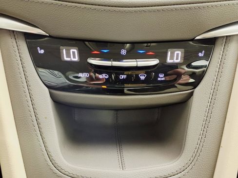 Used 2021 Cadillac XT5 Premium Luxury FWD image 20