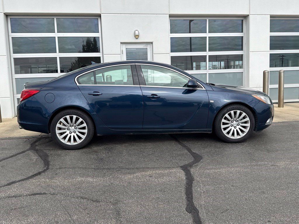Used 2011 Buick Regal CXL Turbo w/ TO4 Preferred Equipment Group FWD image 3