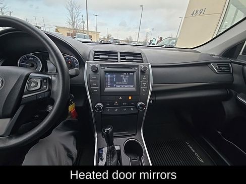 Used 2017 Toyota Camry LE image 20