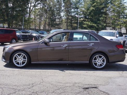 Used 2014 Mercedes-Benz E 350 4MATIC Sedan image 18