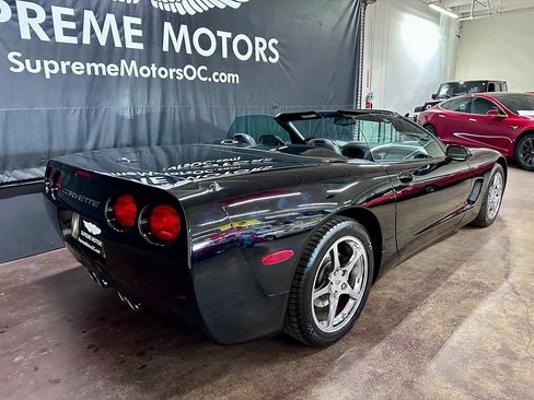 Used 2004 Chevrolet Corvette Convertible w/ Preferred Equipment Group image 2