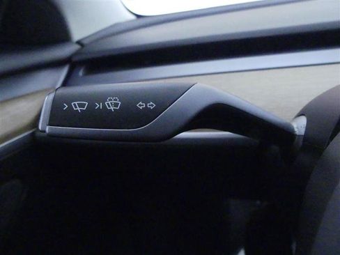 Used 2023 Tesla Model 3 Performance AWD/4WD image 17