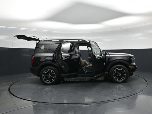 Used 2023 Ford Bronco Sport Outer Banks w/ Tech Package AWD/4WD image 4