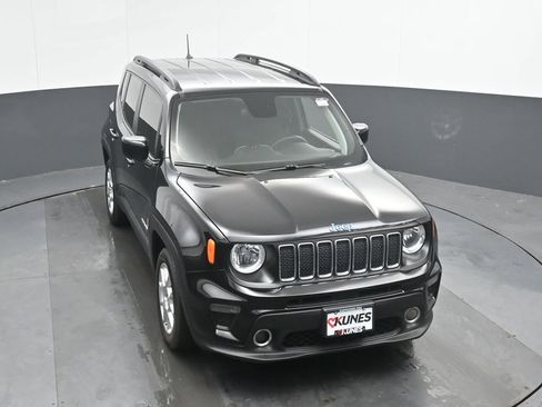 Used 2019 Jeep Renegade Latitude FWD image 26
