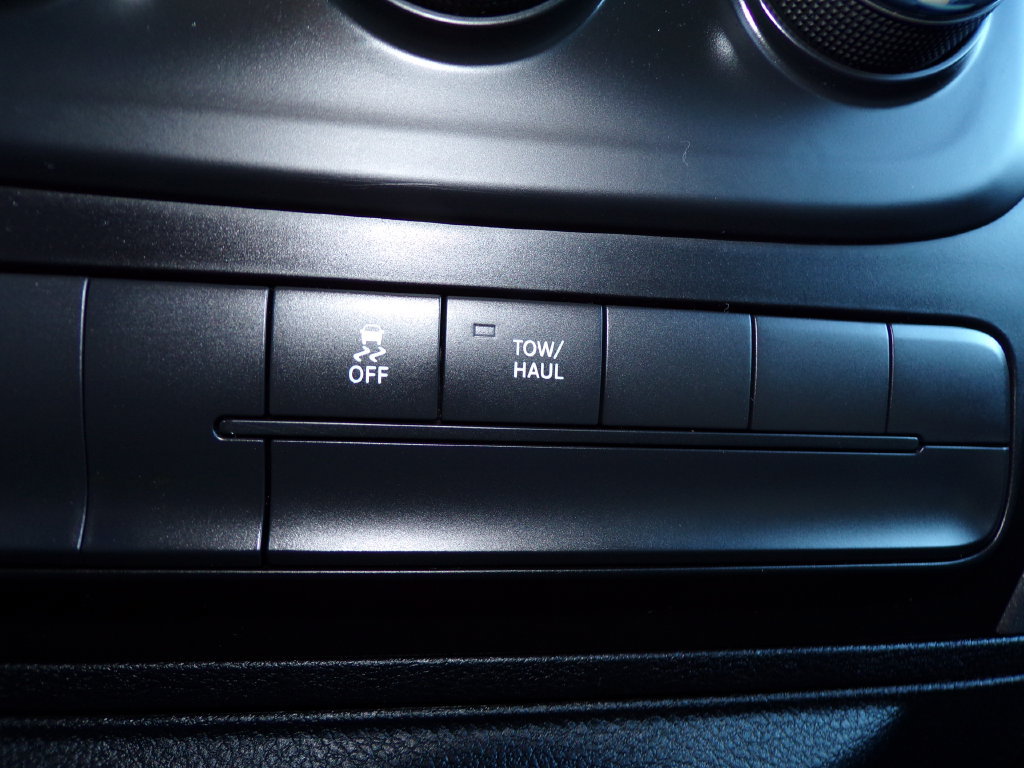 Used 2016 RAM 1500 Express AWD/4WD image 21