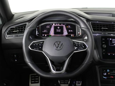 Used 2022 Volkswagen Tiguan SEL R-Line AWD/4WD image 8