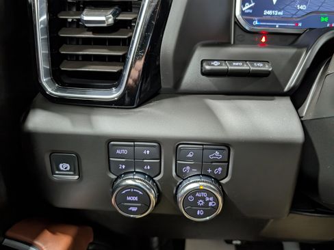 Used 2025 GMC Sierra 1500 Denali Ultimate AWD/4WD image 24