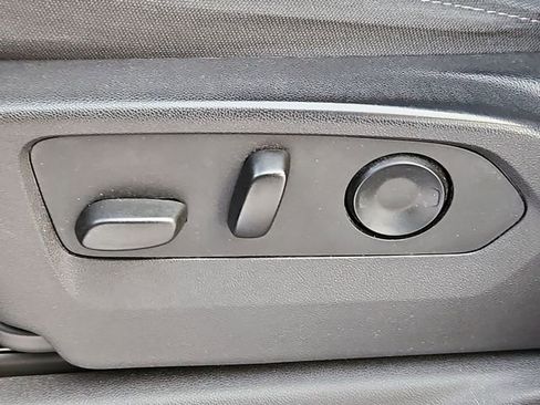 Used 2024 GMC Sierra 1500 Elevation image 22