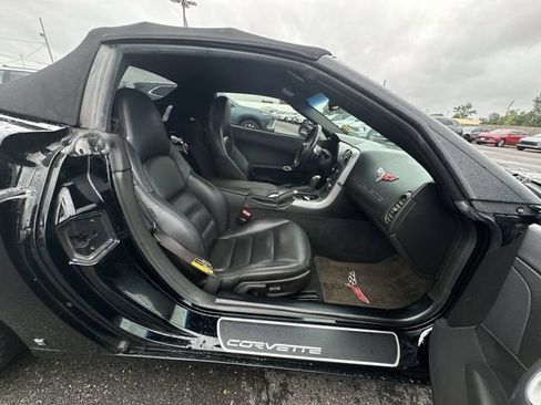 Used 2006 Chevrolet Corvette Convertible w/ Preferred Equipment Group RWD image 13