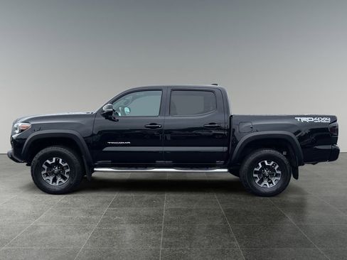 Used 2021 Toyota Tacoma TRD Off-Road image 4