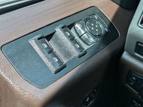 Used 2019 Ford F150 King Ranch w/ Equipment Group 601A Luxury RWD image 24