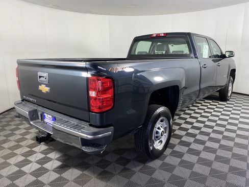 Used 2018 Chevrolet Silverado 2500 W/T AWD/4WD image 5