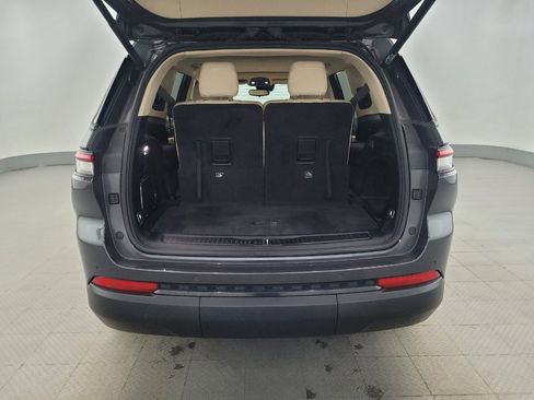 Used 2022 Jeep Grand Cherokee L Limited image 29