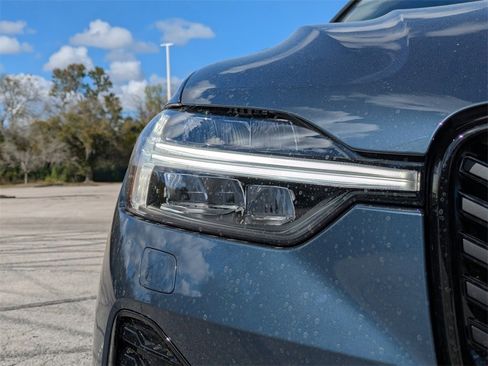 New 2026 Volvo XC60 B5 Plus w/ Protection Package Premier image 10