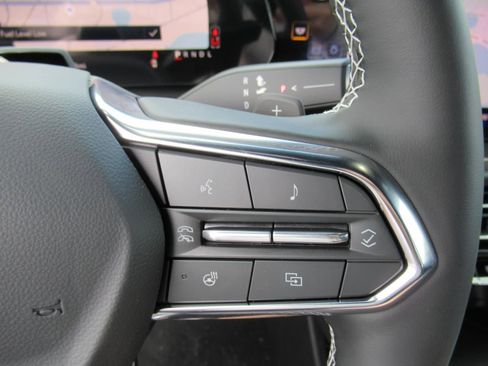 New 2026 Chevrolet Traverse High Country FWD image 24