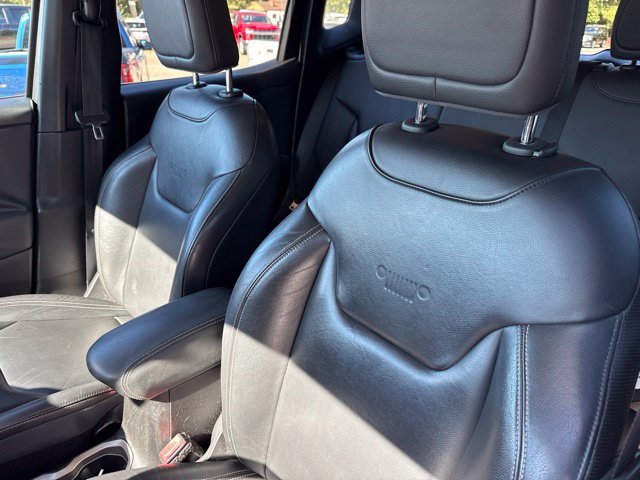 Used 2016 Jeep Renegade Limited FWD image 11