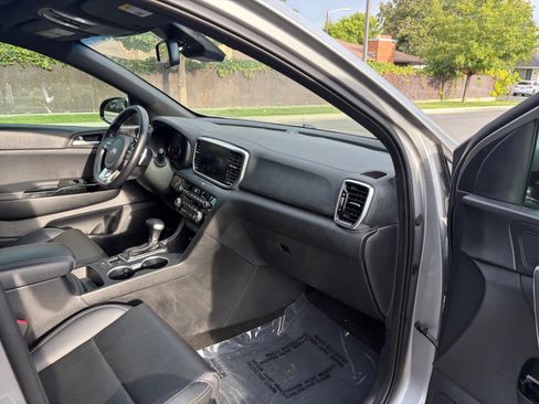 Used 2022 Kia Sportage Nightfall Edition w/ Nighfall AWD Premium Package image 27