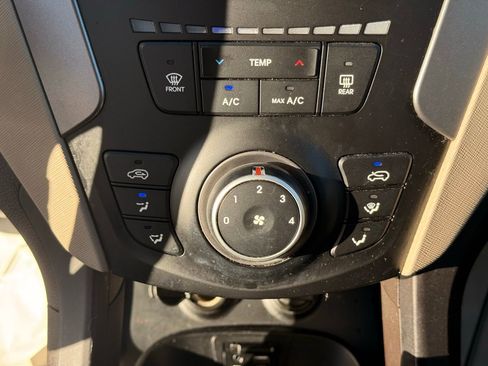 Used 2016 Hyundai Santa Fe Sport w/ Option Group 02 image 22