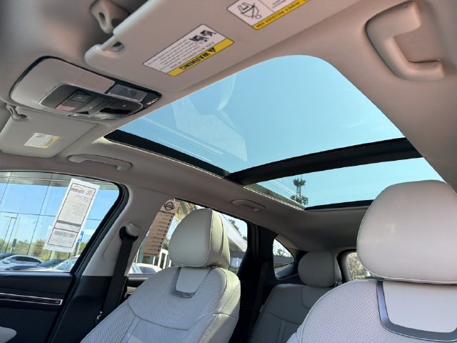Certified 2024 Hyundai Tucson Limited AWD/4WD image 34