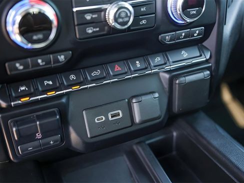 Used 2020 GMC Sierra 1500 AT4 w/ AT4 Premium Package image 23