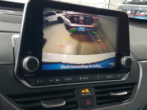 Used 2024 Nissan Altima 2.5 SR FWD image 30
