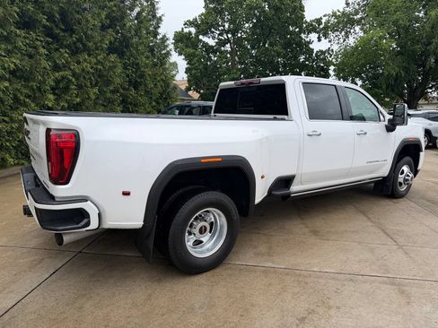 Used 2023 GMC Sierra 3500 Denali w/ Denali Ultimate Package AWD/4WD image 7