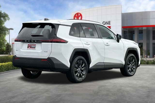 Used 2026 Toyota RAV4 XLE Premium FWD image 5