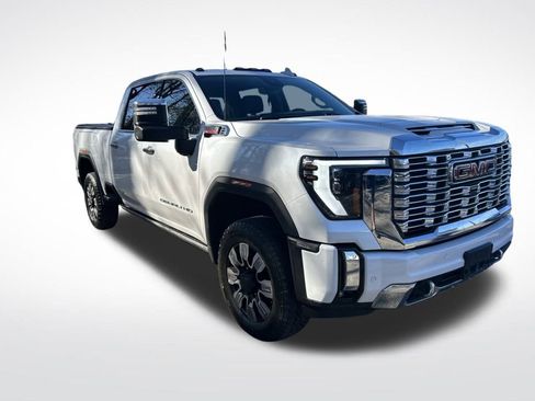 Used 2024 GMC Sierra 2500 Denali w/ Denali Reserve Package image 8