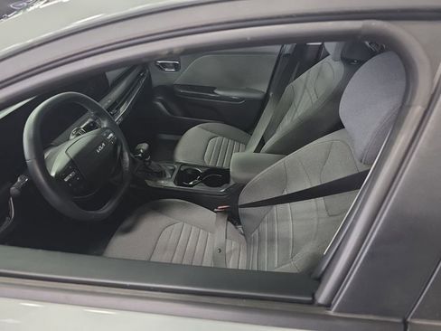 Used 2025 Kia K4 EX FWD image 4