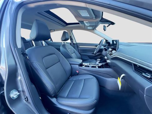 New 2025 Nissan Altima 2.5 SL image 29