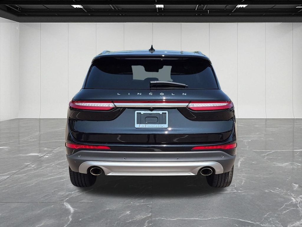 Used 2023 Lincoln Corsair Reserve w/ Equipment Group 201A AWD/4WD image 4