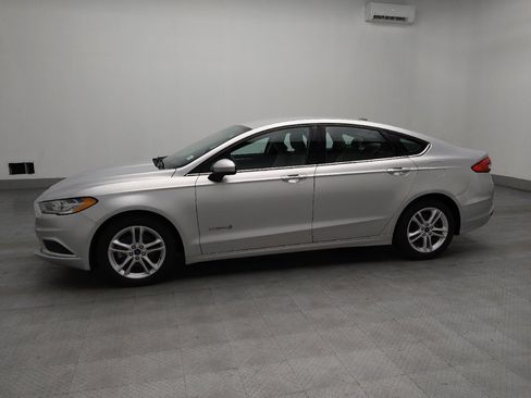 Used 2018 Ford Fusion S image 2