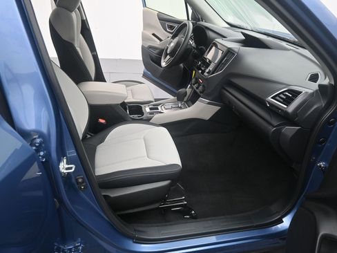 Used 2023 Subaru Forester image 18
