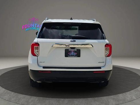 Used 2021 Ford Explorer XLT AWD/4WD image 4