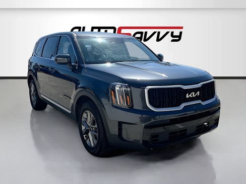 Used 2023 Kia Telluride LX AWD/4WD image 1