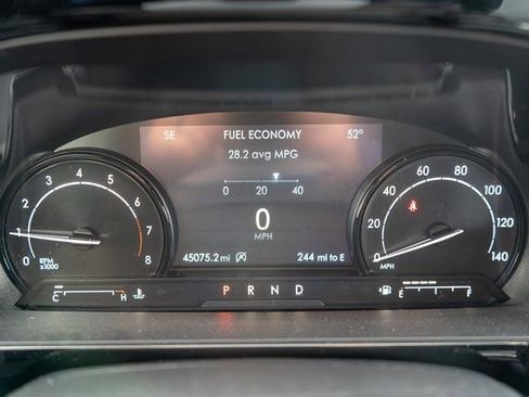 Used 2022 Lincoln Corsair AWD w/ Equipment Group 101A image 23