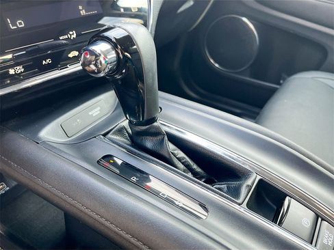 Used 2022 Honda HR-V EX-L image 16