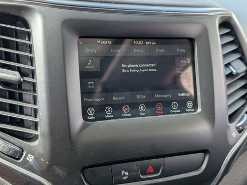 Used 2020 Jeep Cherokee Latitude Plus image 21