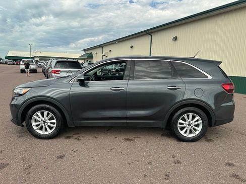 Used 2020 Kia Sorento LX FWD image 37