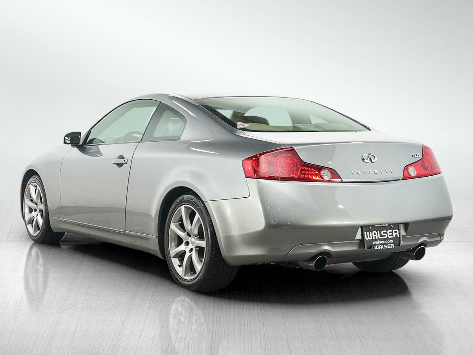 Used 2003 INFINITI G35 Coupe w/ Premium Pkg RWD image 3
